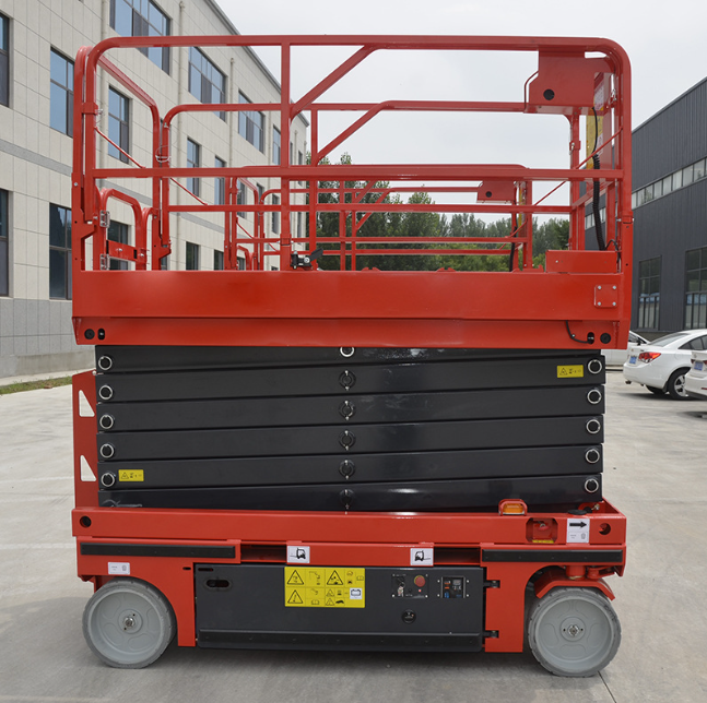 万年自行走升降机